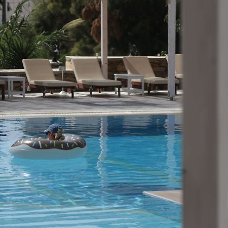 Armadoros Hotel / Ios Backpackers Buitenkant foto